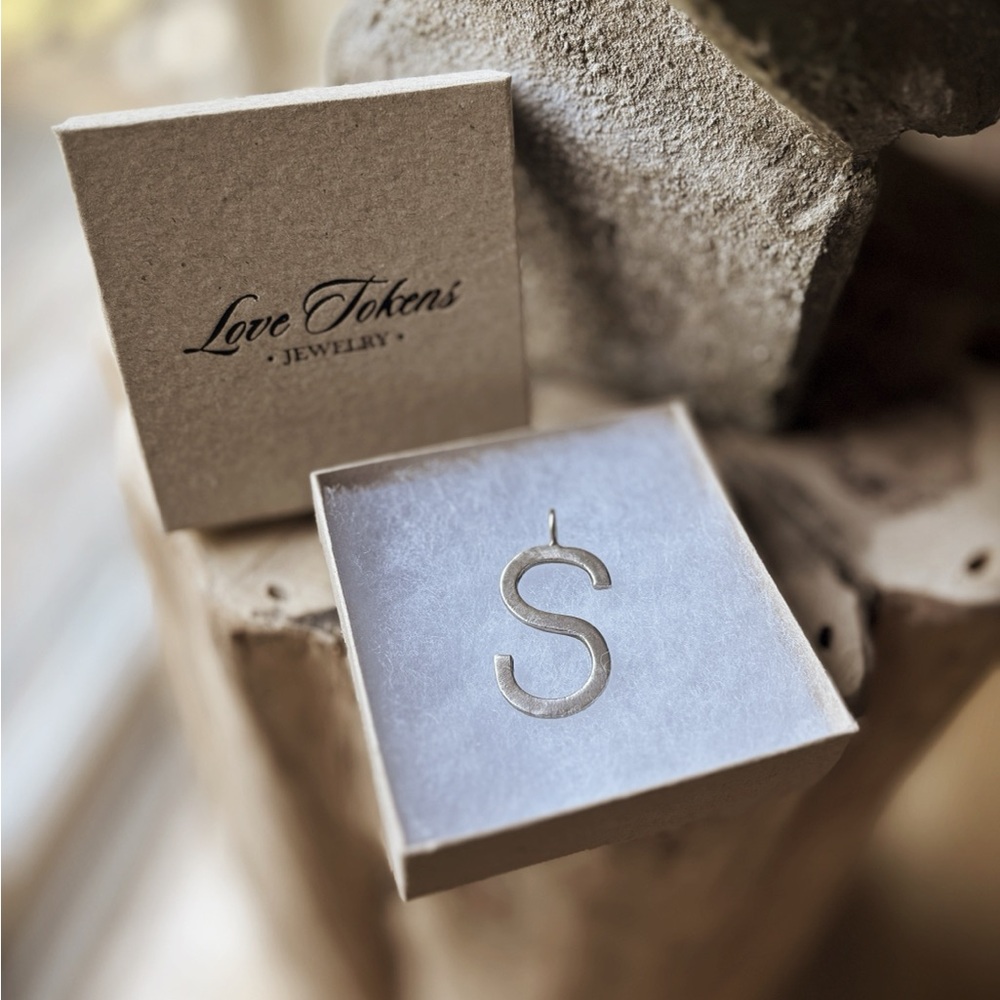 Charm Letter S - Picture 5 of 16